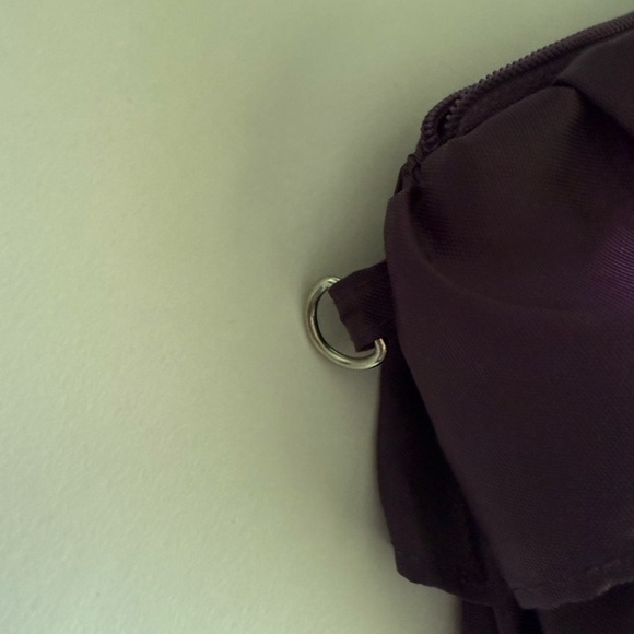 Thirty-one ruffled mini zipper pouch in dark plum - Picture 6 of 6